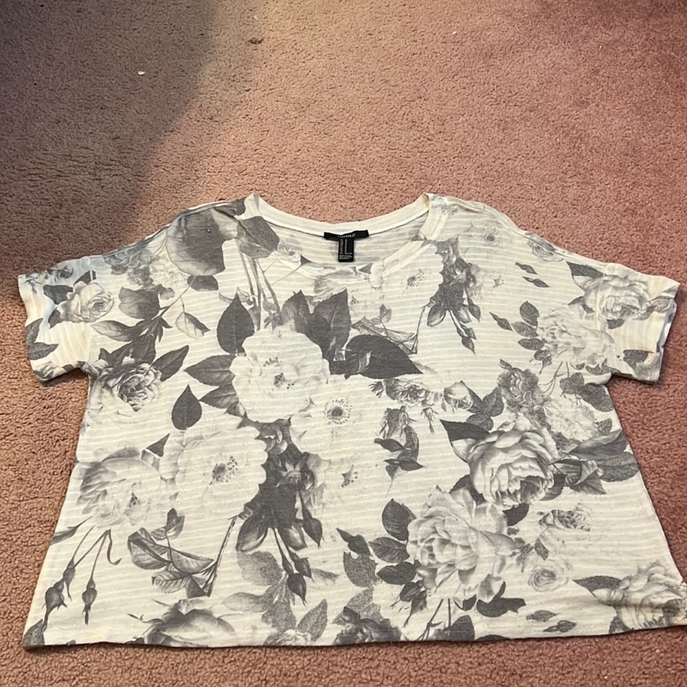 White and gray printed short sleeve shirt
